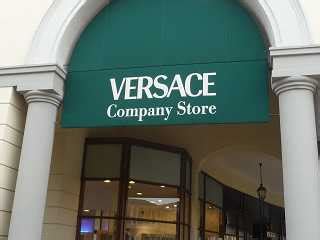 outlet noventa versace|Versace .